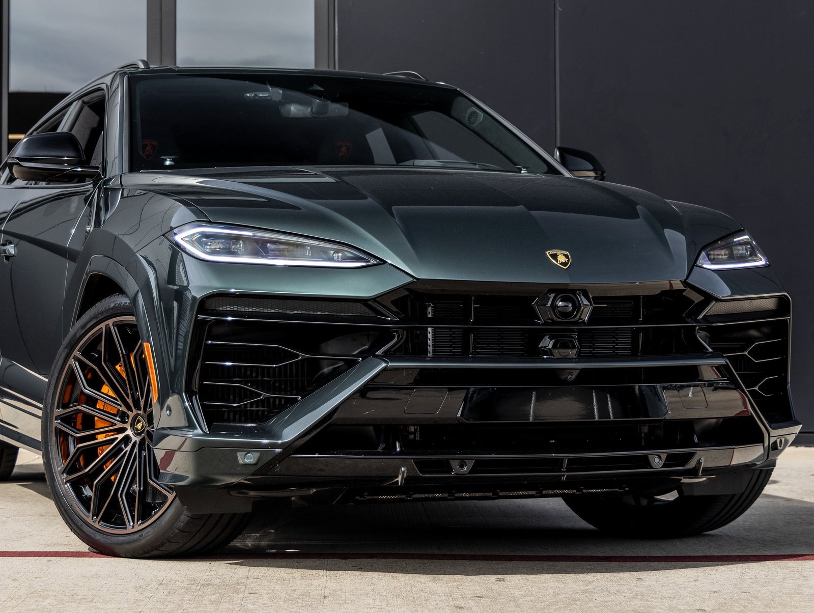 Used 2025 Lamborghini Urus SE image 5