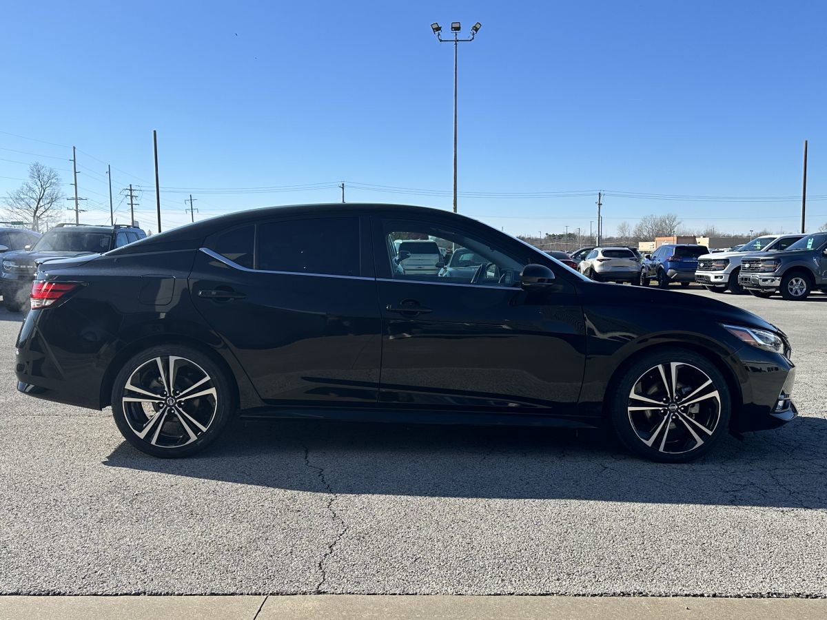 Used 2023 Nissan Sentra SR w/ SR Premium Package image 5