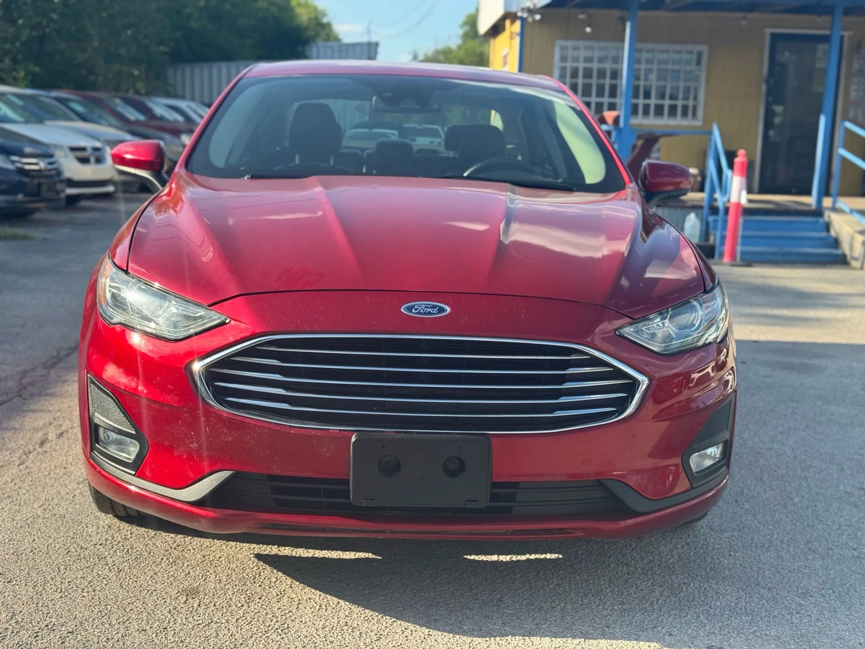 Used 2020 Ford Fusion SE w/ Equipment Group 151A image 3