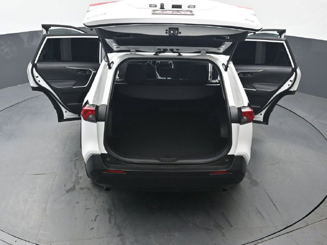 Certified 2025 Toyota RAV4 LE AWD/4WD image 45