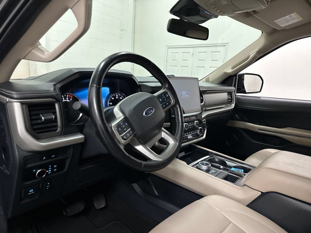 Used 2023 Ford Expedition Max XLT RWD image 24