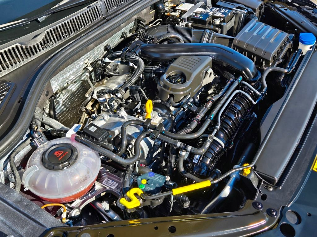 Certified 2025 Volkswagen Jetta Sport image 14