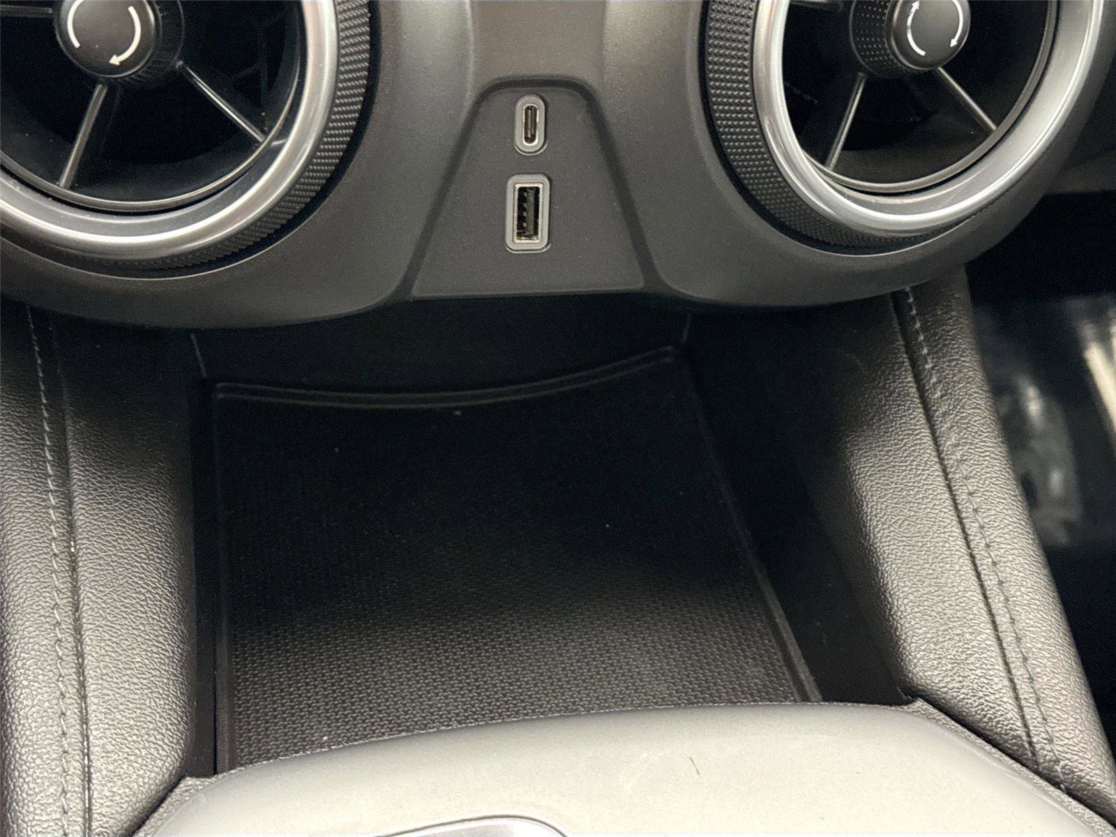 Used 2020 Chevrolet Blazer LT w/ Sound & Technology Package image 27