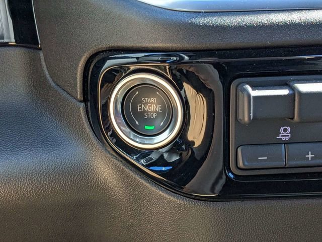 Used 2025 Chevrolet Silverado 2500 LT AWD/4WD image 27