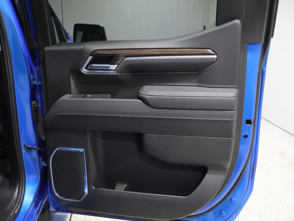 Used 2025 Chevrolet Silverado 1500 LT image 20