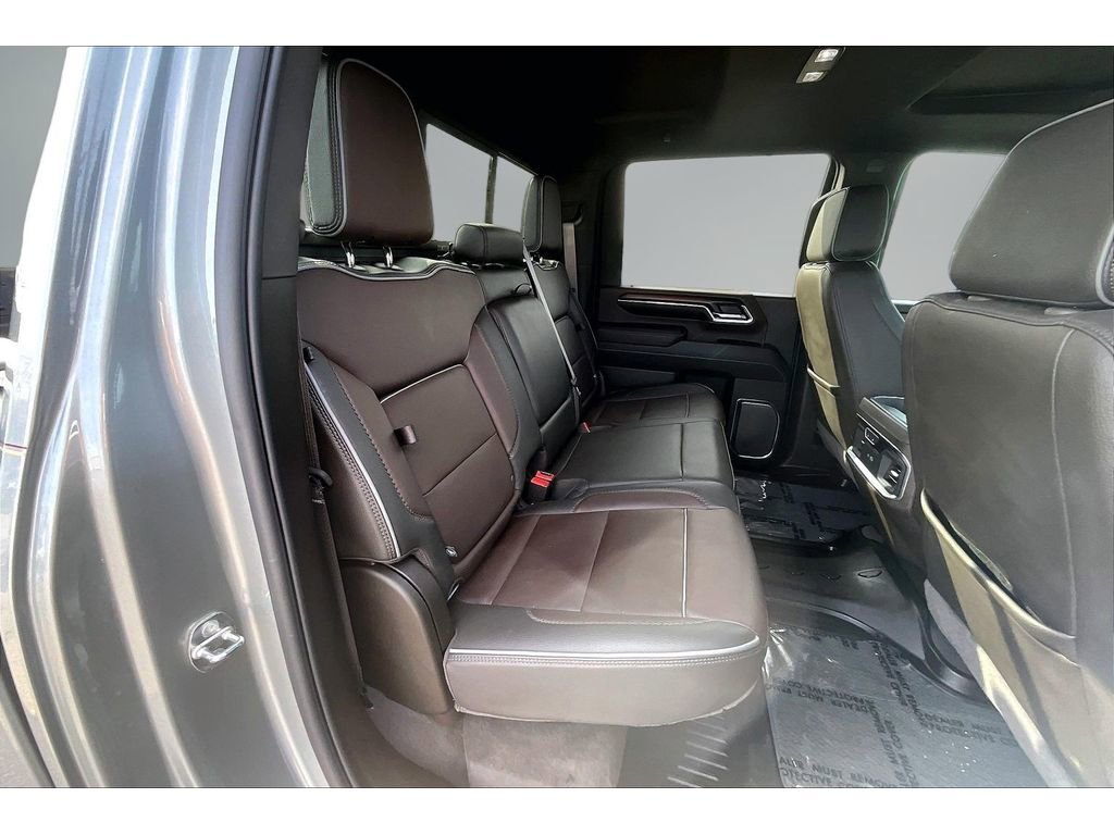 Used 2024 GMC Sierra 3500 Denali Ultimate image 12
