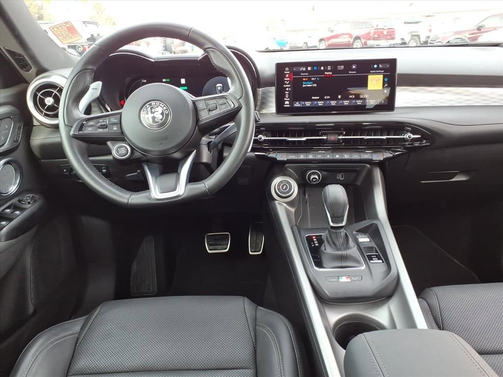 Used 2024 Alfa Romeo Tonale Veloce AWD/4WD image 24