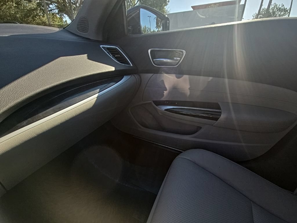 Used 2020 Acura TLX w/ Technology Package FWD image 32