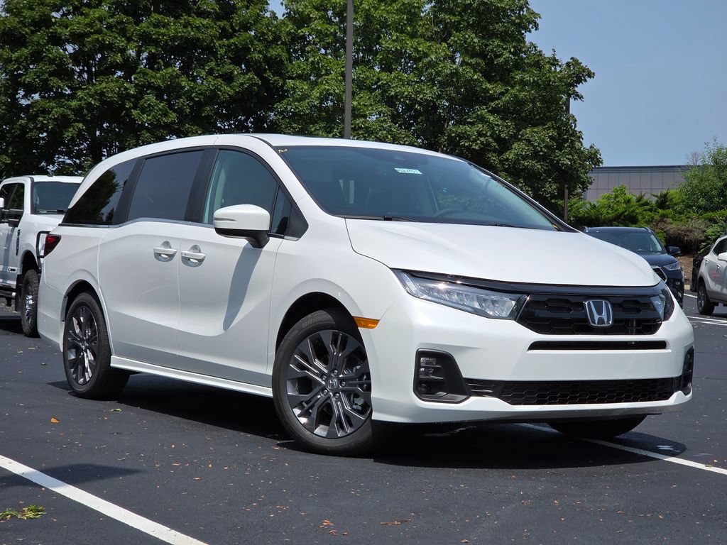New 2026 Honda Odyssey Touring image 2