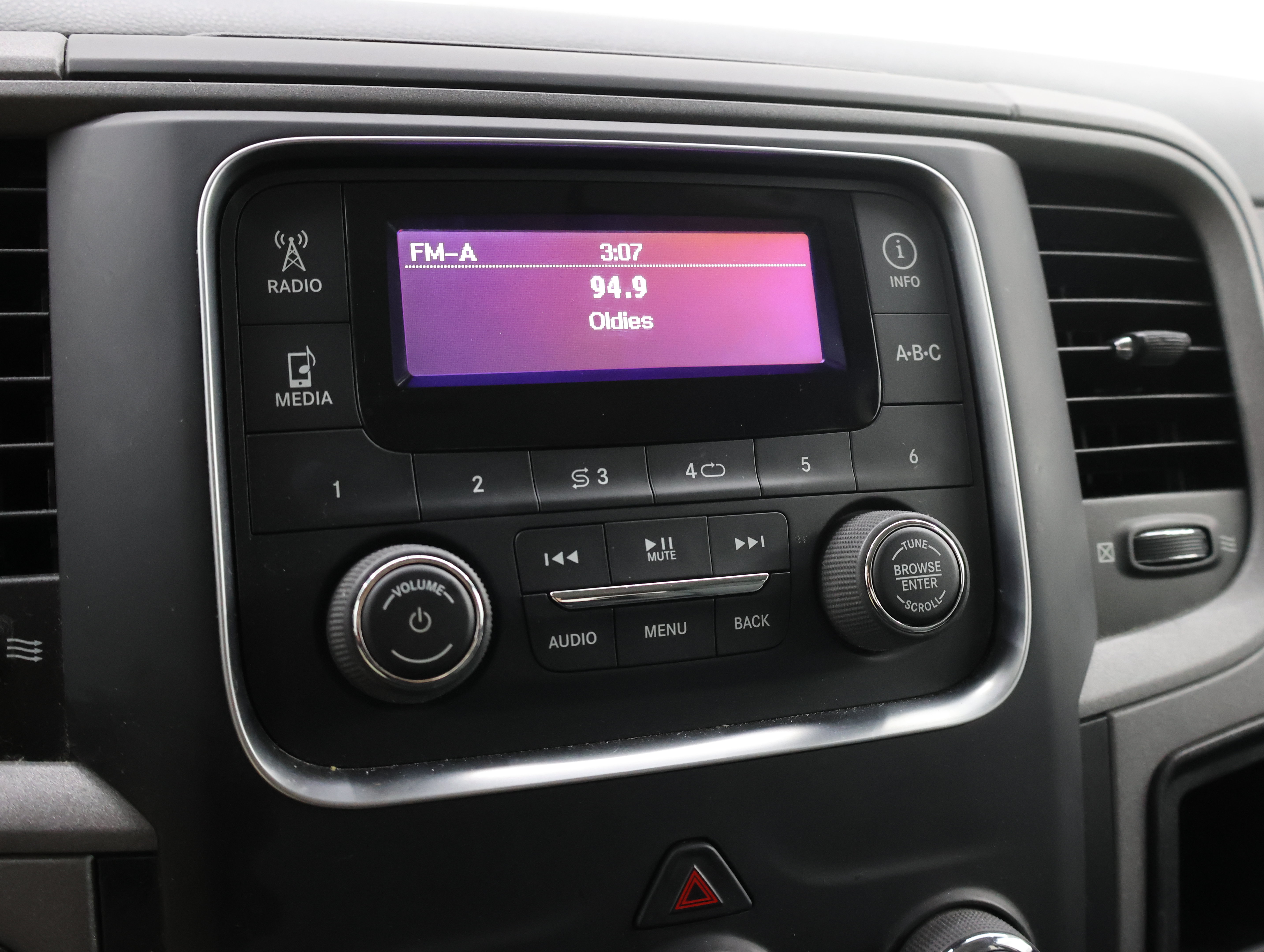 Used 2016 RAM 2500 Tradesman w/ Chrome Appearance Group AWD/4WD image 48
