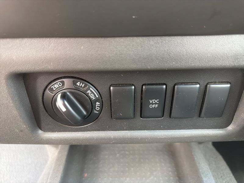 Used 2006 Nissan Xterra S AWD/4WD image 19
