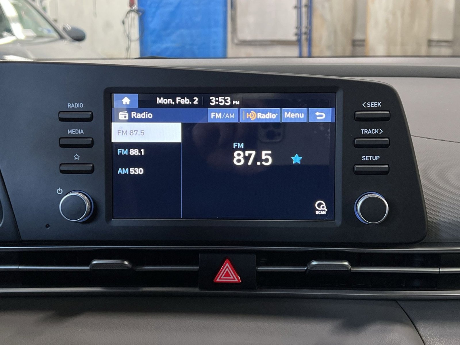 Used 2023 Hyundai Elantra SE w/ Cargo Package image 18