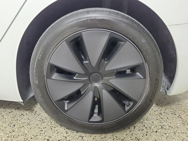 Used 2025 Tesla Model 3 Long Range RWD image 8