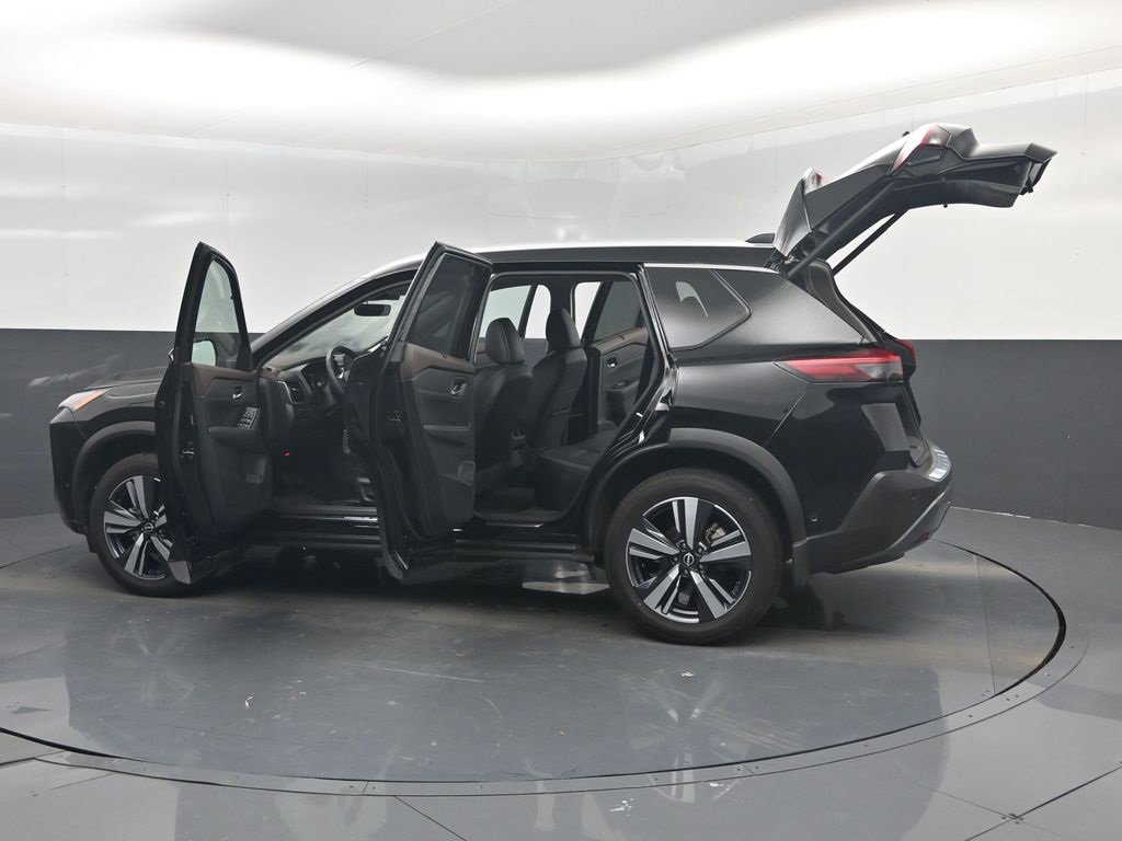 Used 2023 Nissan Rogue SL w/ SL Premium Package image 57