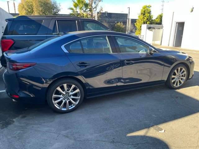 Used 2020 MAZDA MAZDA3 AWD Sedan w/ Premium Package image 6