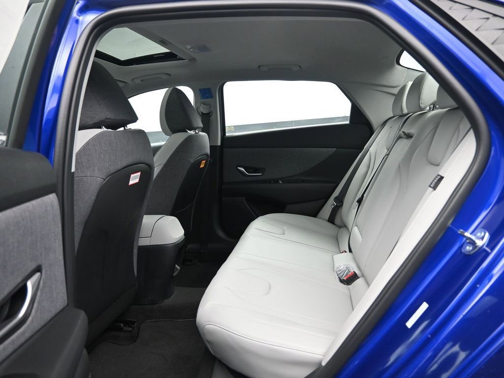 New 2026 Hyundai Elantra Limited image 29