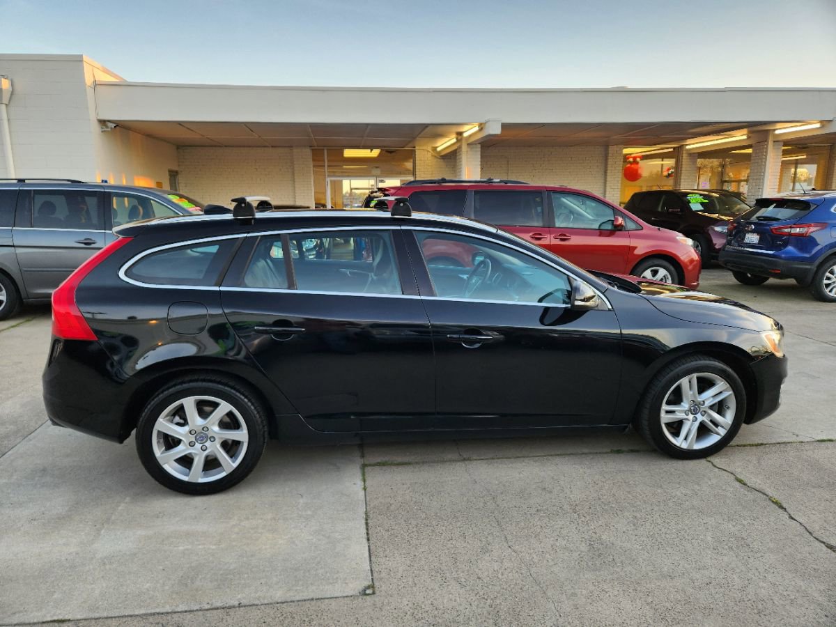 Used 2015 Volvo V60 T5 Premier image 7