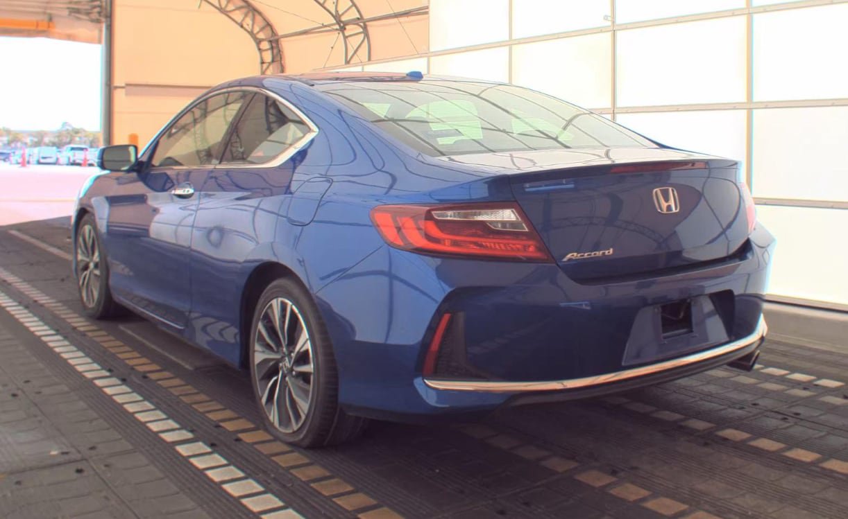 Used 2017 Honda Accord EX image 12
