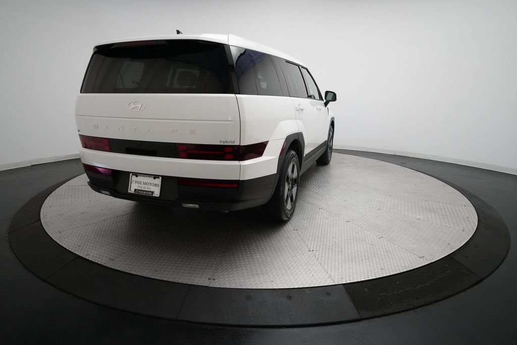 Used 2026 Hyundai Santa Fe SE FWD image 13