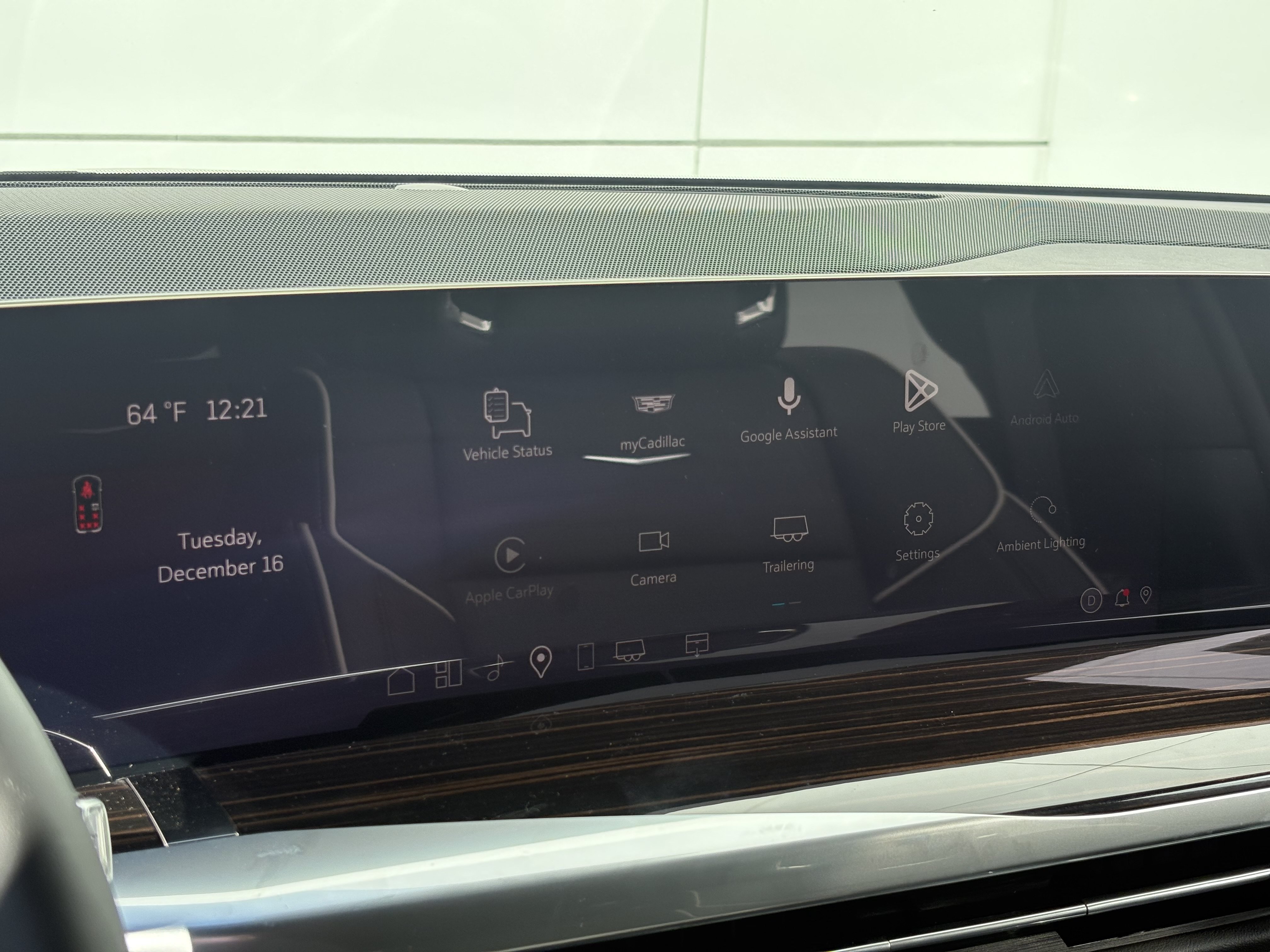 New 2026 Cadillac Escalade Luxury AWD/4WD image 24