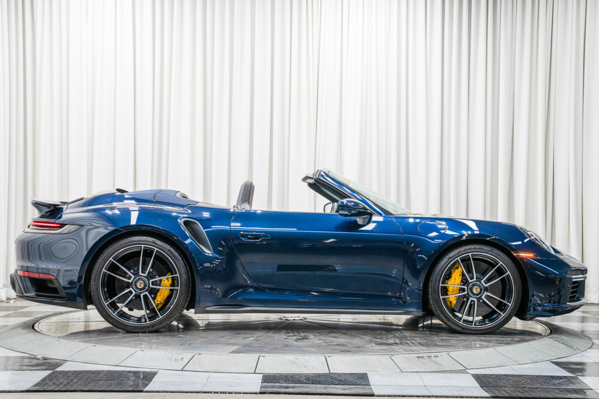 Used 2021 Porsche 911 Turbo S image 47