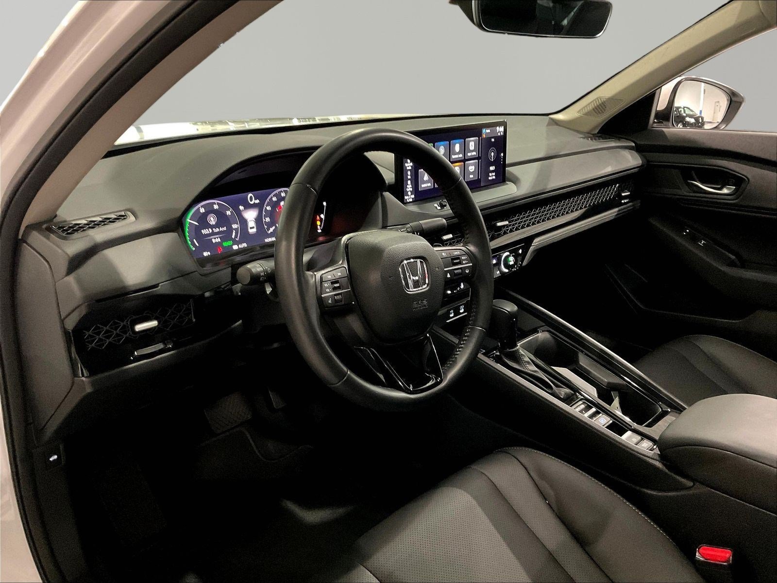 Used 2025 Honda Accord EX-L image 17