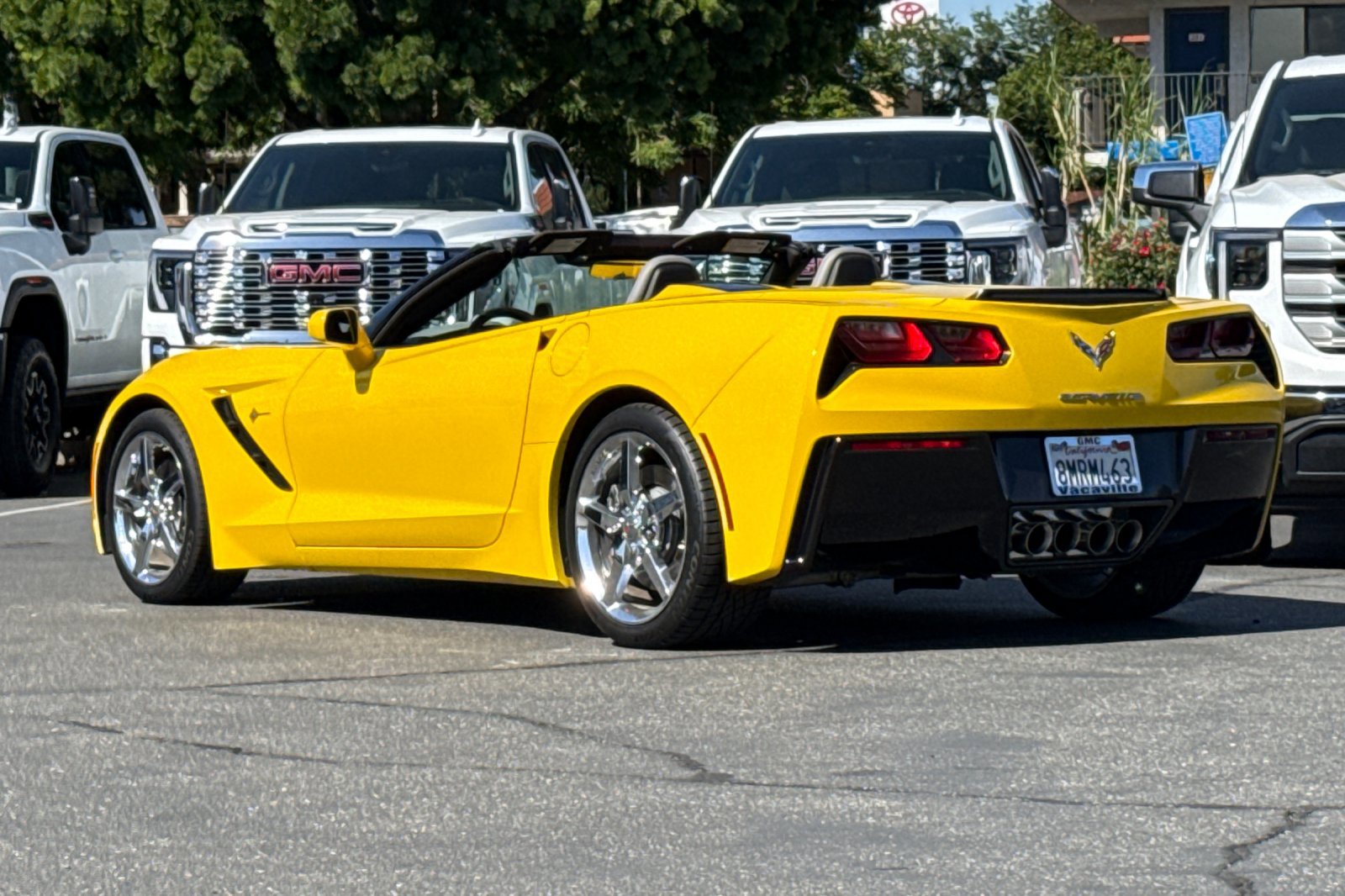 Used 2014 Chevrolet Corvette Stingray Convertible w/ 3LT Preferred Equipment Group RWD image 7