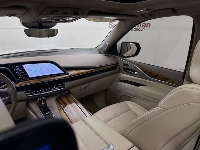 Used 2022 Cadillac Escalade ESV Sport Platinum w/ Heavy-Duty Trailer Package image 28