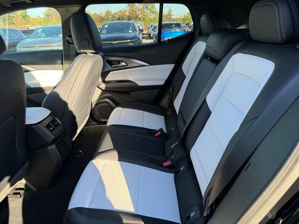 New 2026 Chevrolet Equinox EV LT image 20