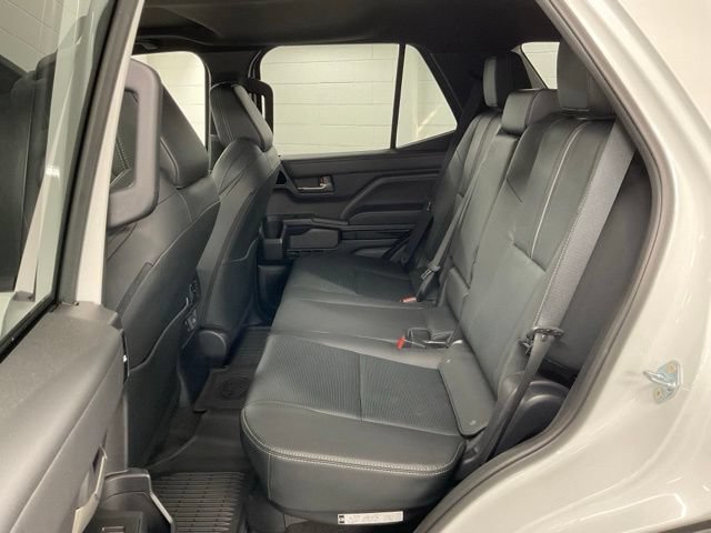 Used 2026 Toyota 4Runner Limited AWD/4WD image 16