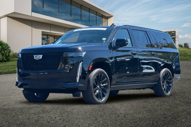 Certified 2023 Cadillac Escalade ESV Sport Platinum w/ LPO, ONYX Package AWD/4WD image 8