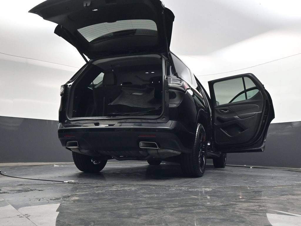 Used 2021 Chevrolet Traverse Premier w/ Redline Edition FWD image 43