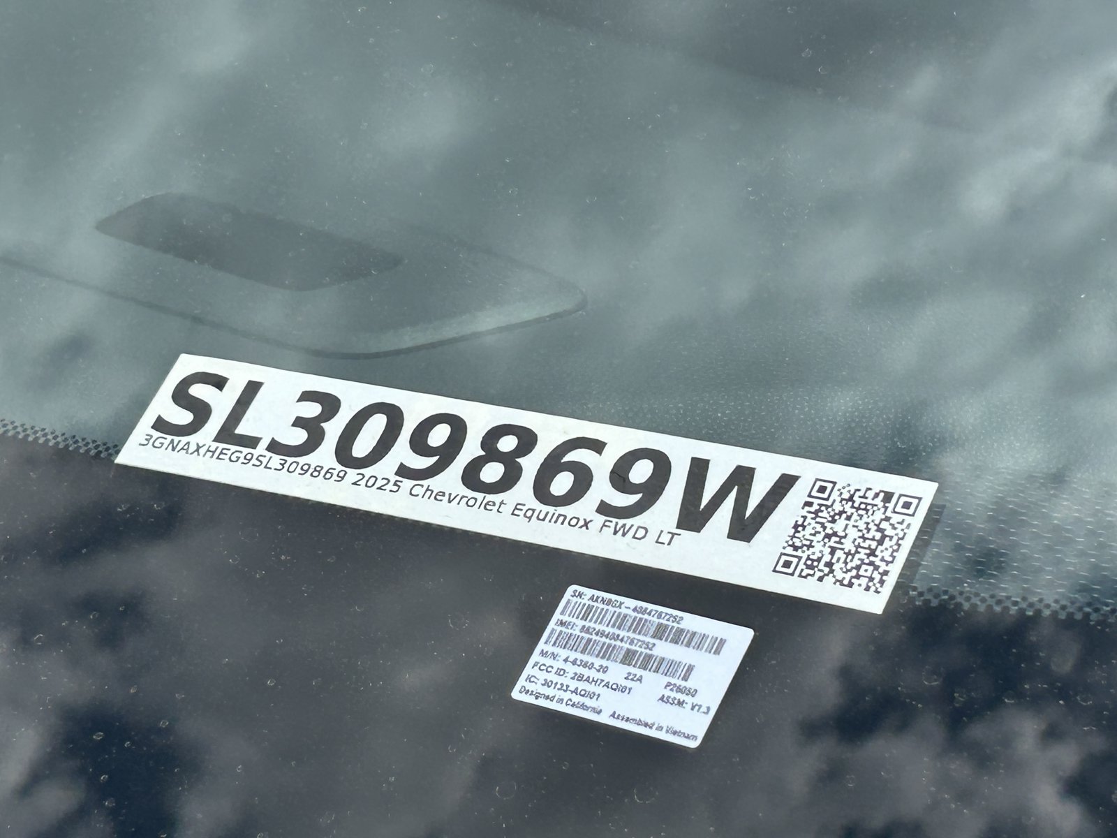 Used 2025 Chevrolet Equinox LT FWD image 34