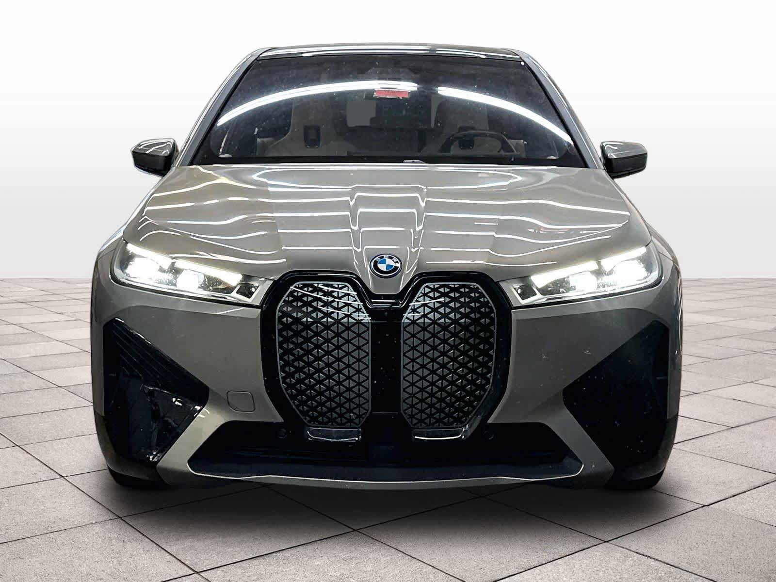 Used 2024 BMW iX M60 AWD/4WD image 3