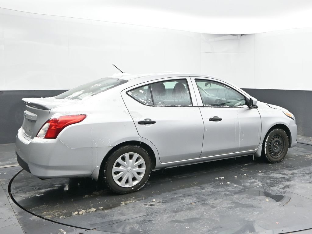 Used 2019 Nissan Versa S Plus image 10