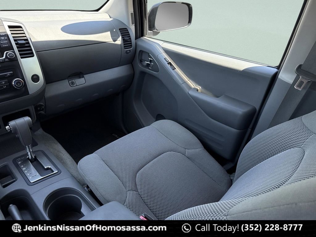 Used 2017 Nissan Frontier SV RWD image 23