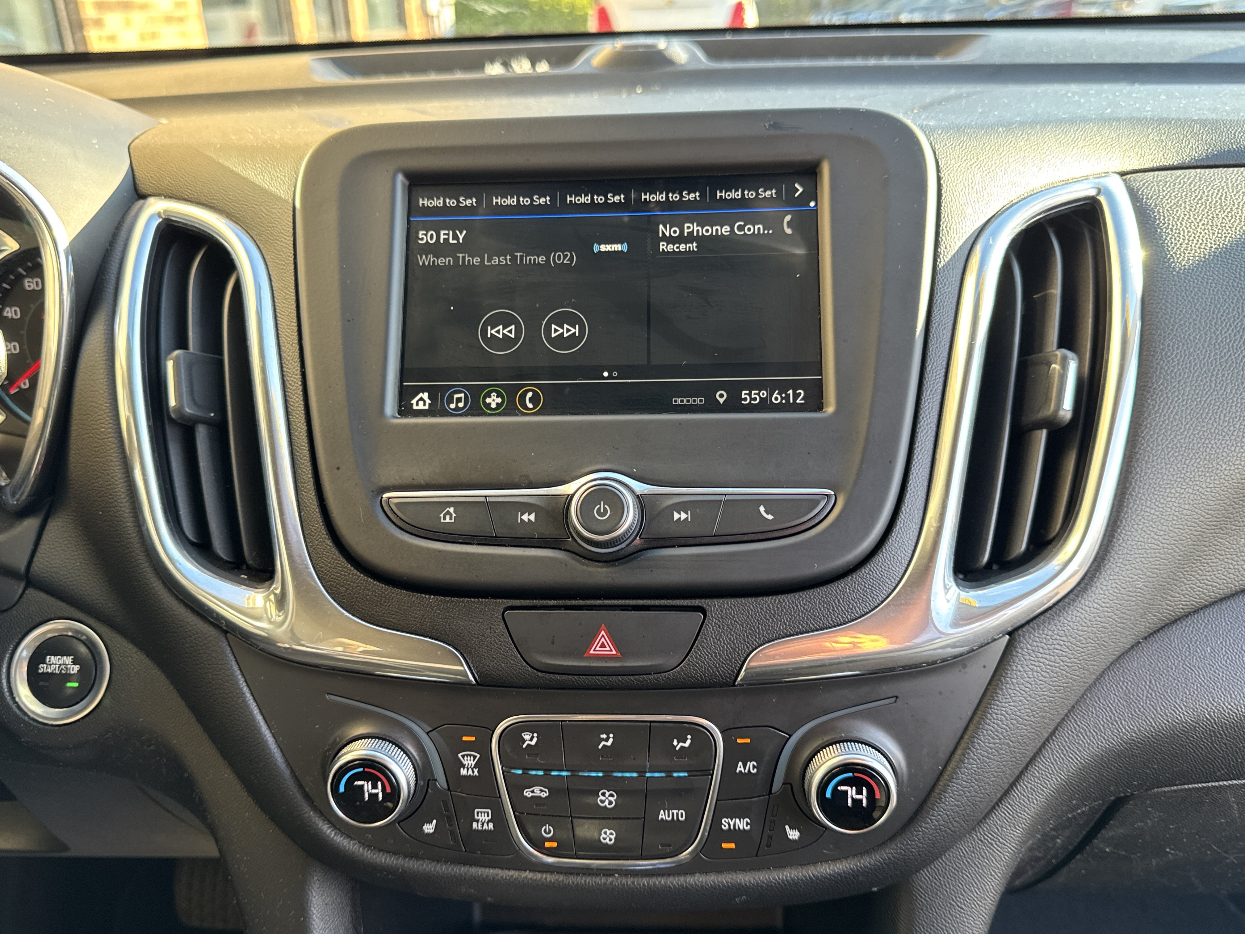 Used 2019 Chevrolet Equinox LT AWD/4WD image 16
