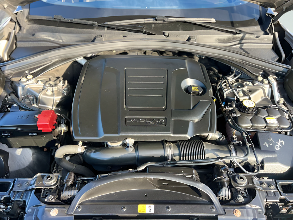 Used 2019 Jaguar F-PACE Prestige AWD/4WD image 29