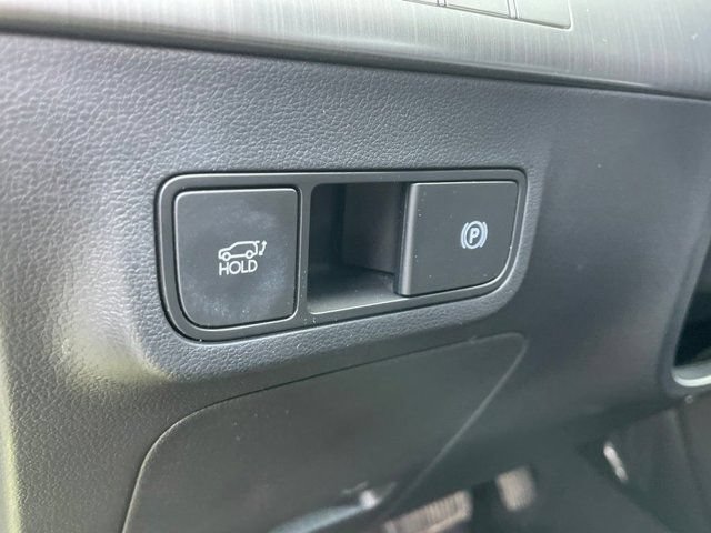 Used 2024 Hyundai Kona Limited AWD/4WD image 20