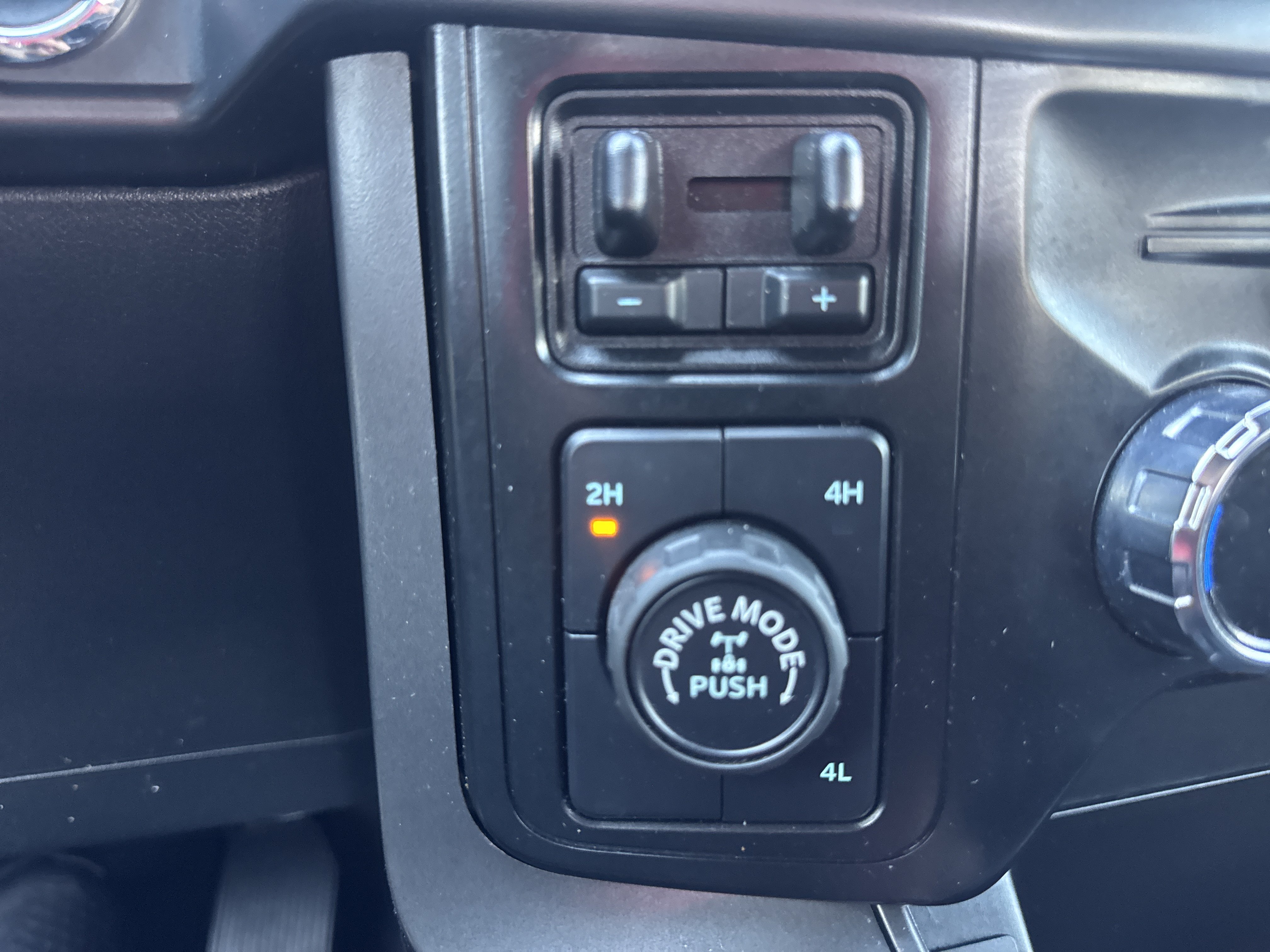 Used 2024 Ford F150 XLT w/ Equipment Group 302A MID AWD/4WD image 30