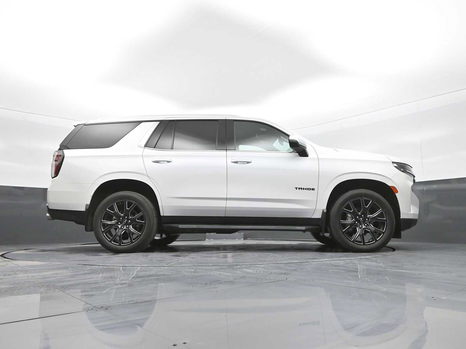 Used 2023 Chevrolet Tahoe Premier image 41