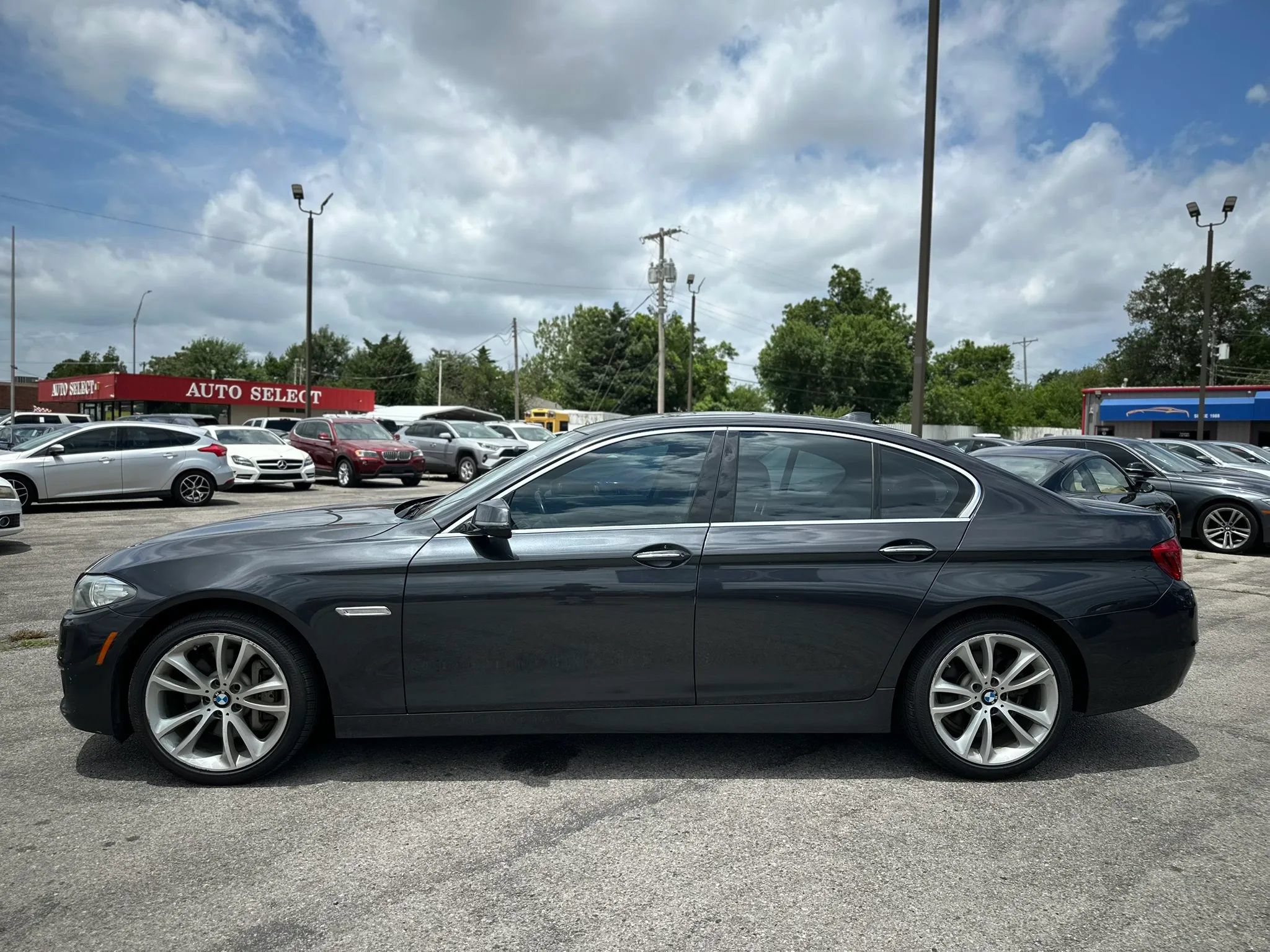 Used 2014 BMW 535d Sedan RWD image 9