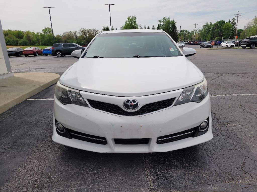 Used 2014 Toyota Camry SE FWD image 3