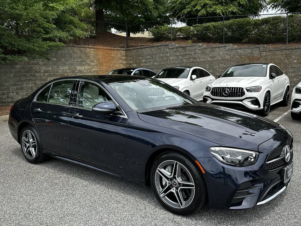 Certified 2022 Mercedes-Benz E 350 4MATIC Sedan image 2