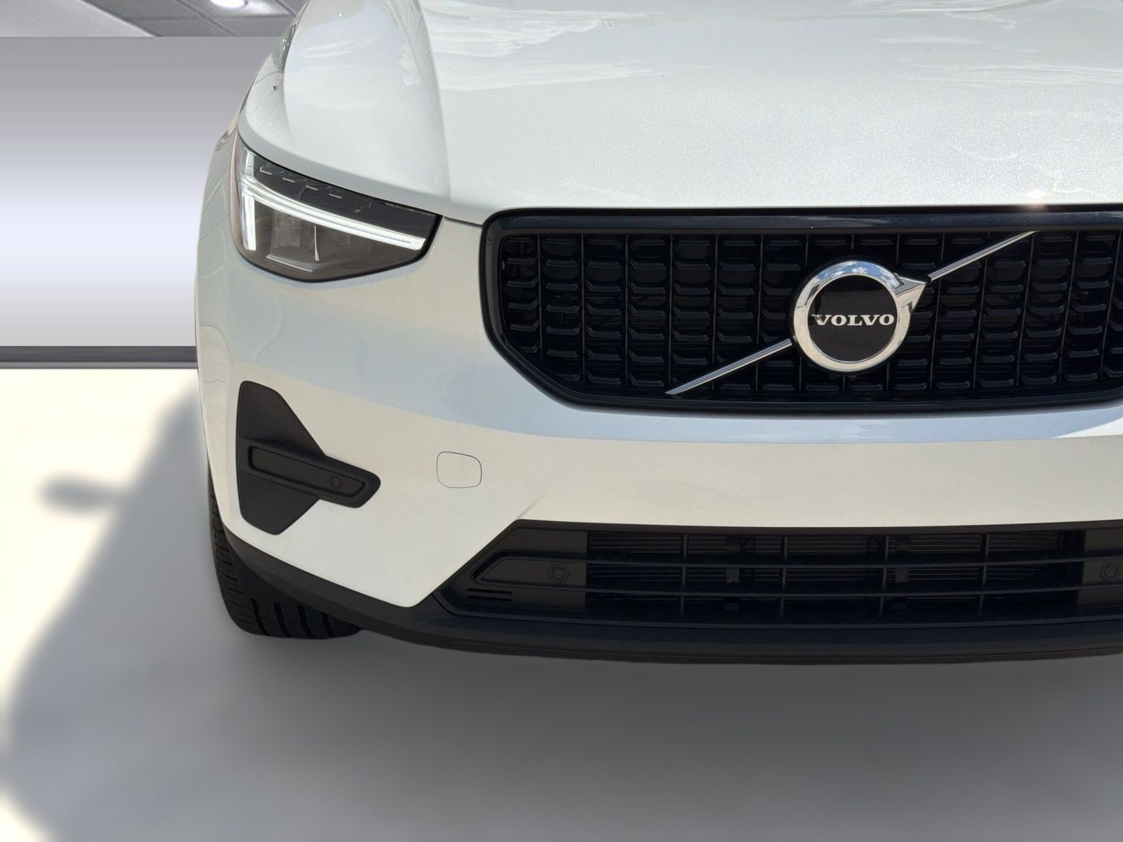 New 2026 Volvo XC40 B5 Core w/ Protection Package Premier AWD/4WD image 29