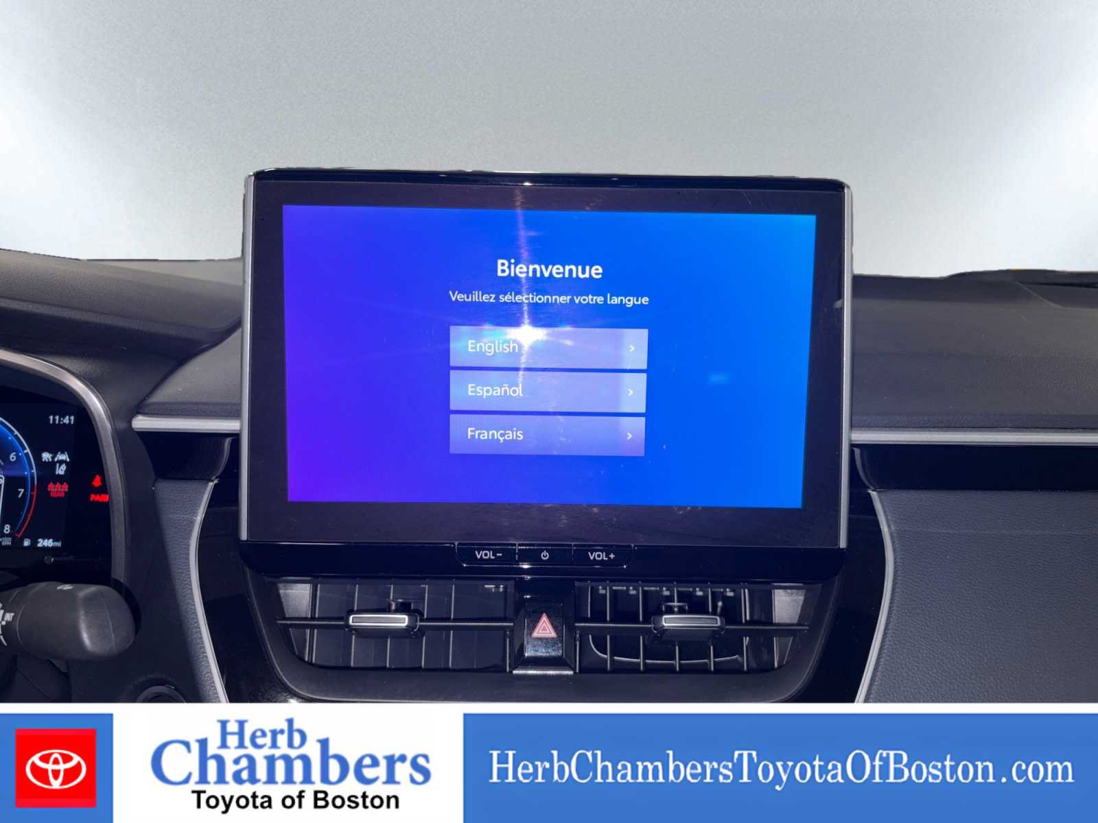 Used 2025 Toyota Corolla XSE FWD image 13