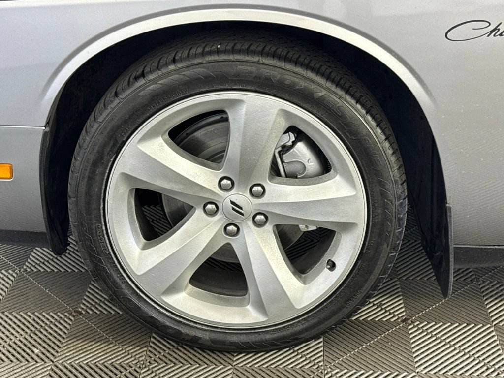Used 2014 Dodge Challenger R/T w/ Sound Group II RWD image 16