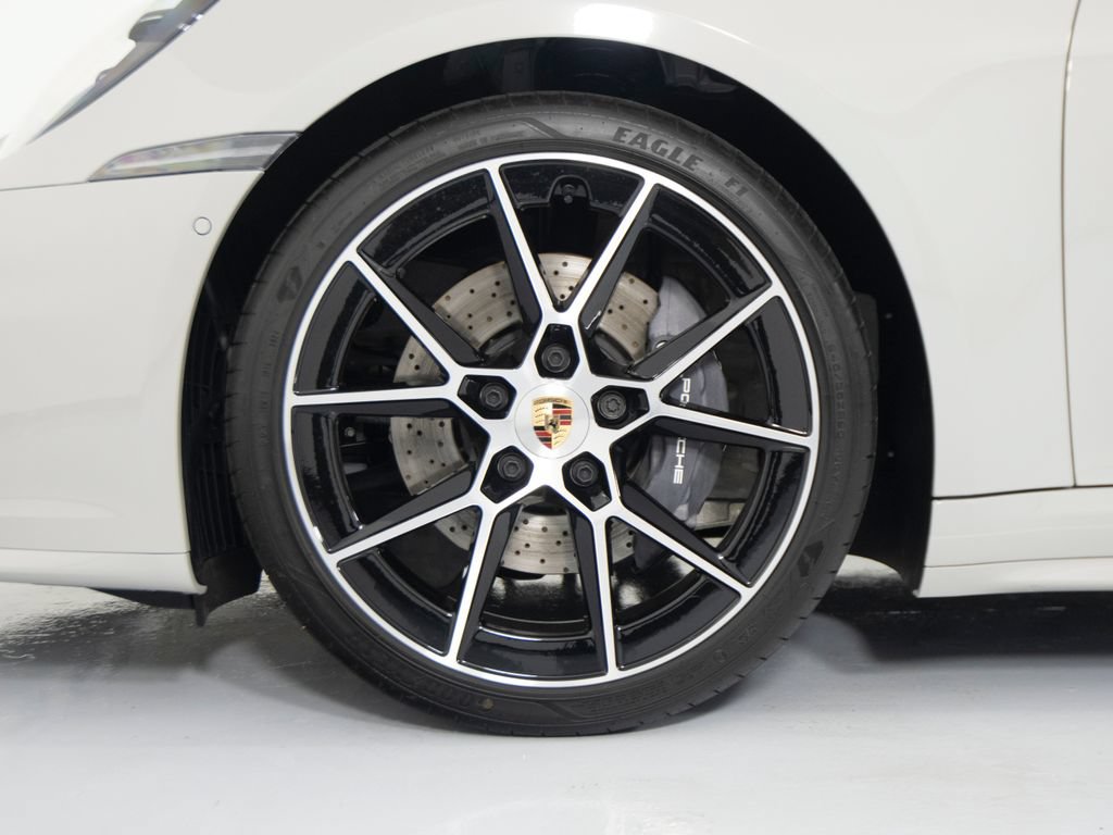 Certified 2025 Porsche 911 Carrera RWD image 14