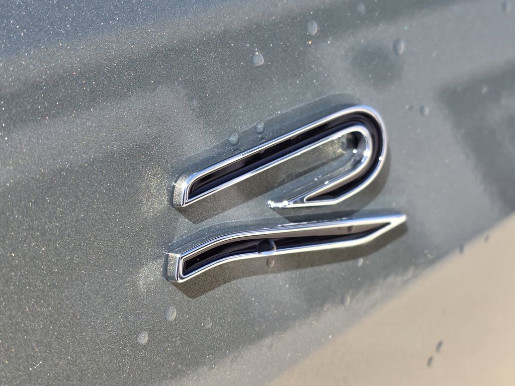 Used 2026 Volkswagen Tiguan SE R-Line image 9