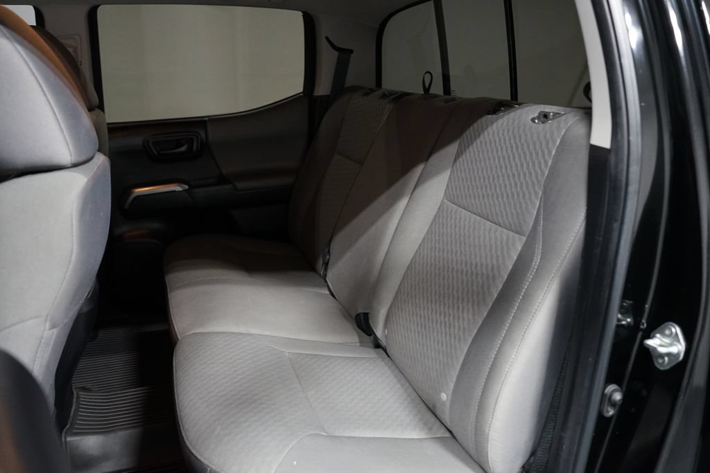Certified 2023 Toyota Tacoma SR5 AWD/4WD image 30